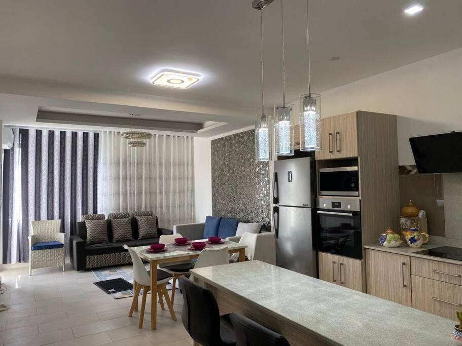 Stylish & Luxury 2-Bed Parkside Apart With Pool Vacoas-Phoenix Exterior photo