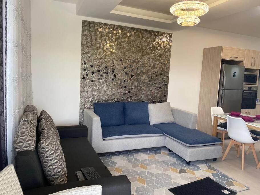 Stylish & Luxury 2-Bed Parkside Apart With Pool Vacoas-Phoenix Exterior photo